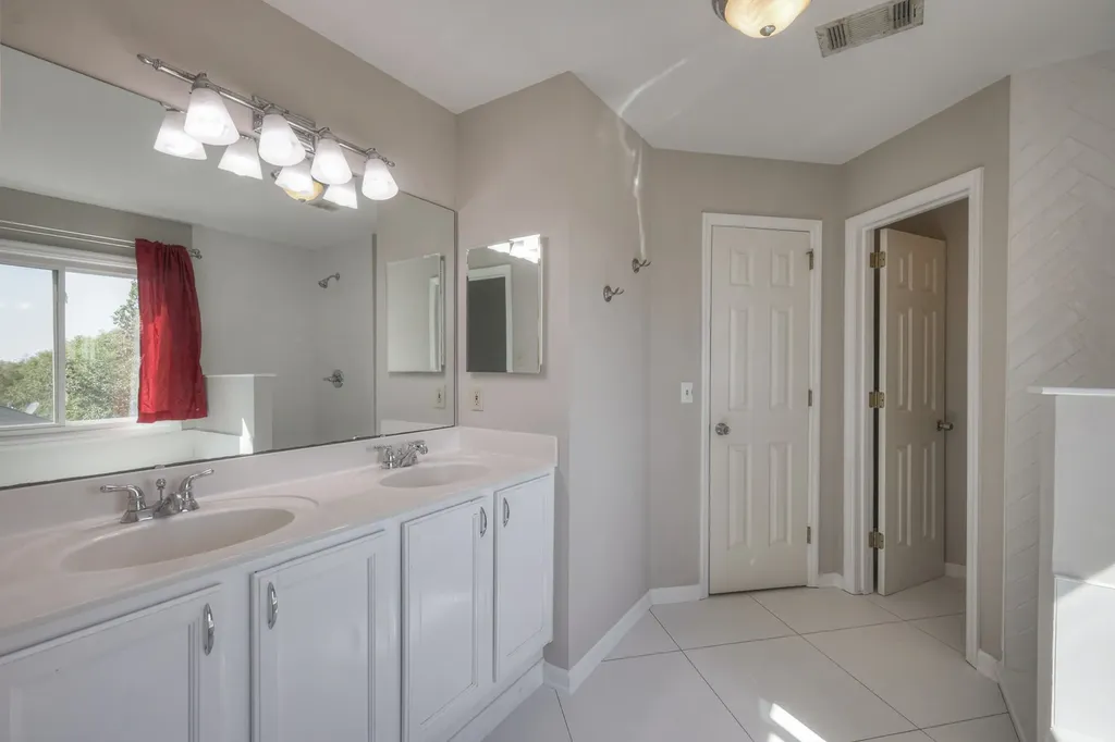 1300 Buckingham Circle Franklin TN 37064