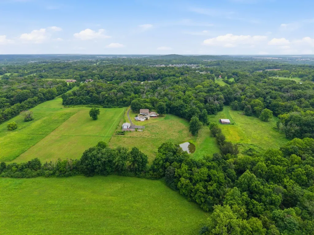 6597 Burkitt Road Antioch TN 37013