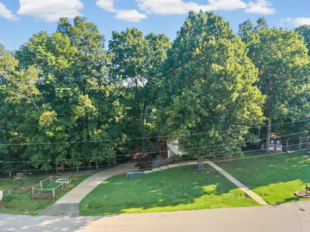 2861 Brothers Road Clarksville TN 37043