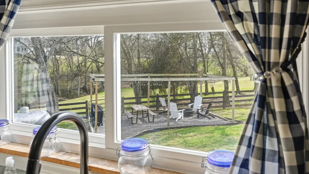 2820 Lockertsville Road Ashland City TN 37015