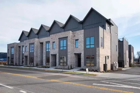 738 Douglas Avenue Nashville TN 37207