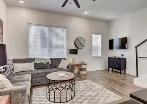 738 Douglas Avenue Nashville TN 37207