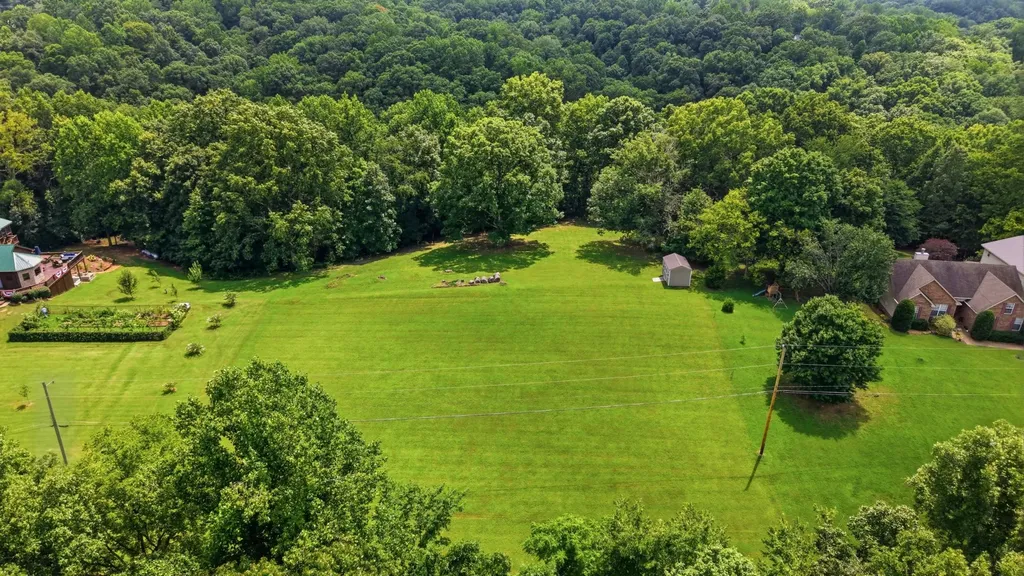 1060 Thornberry Trace Goodlettsville TN 37072