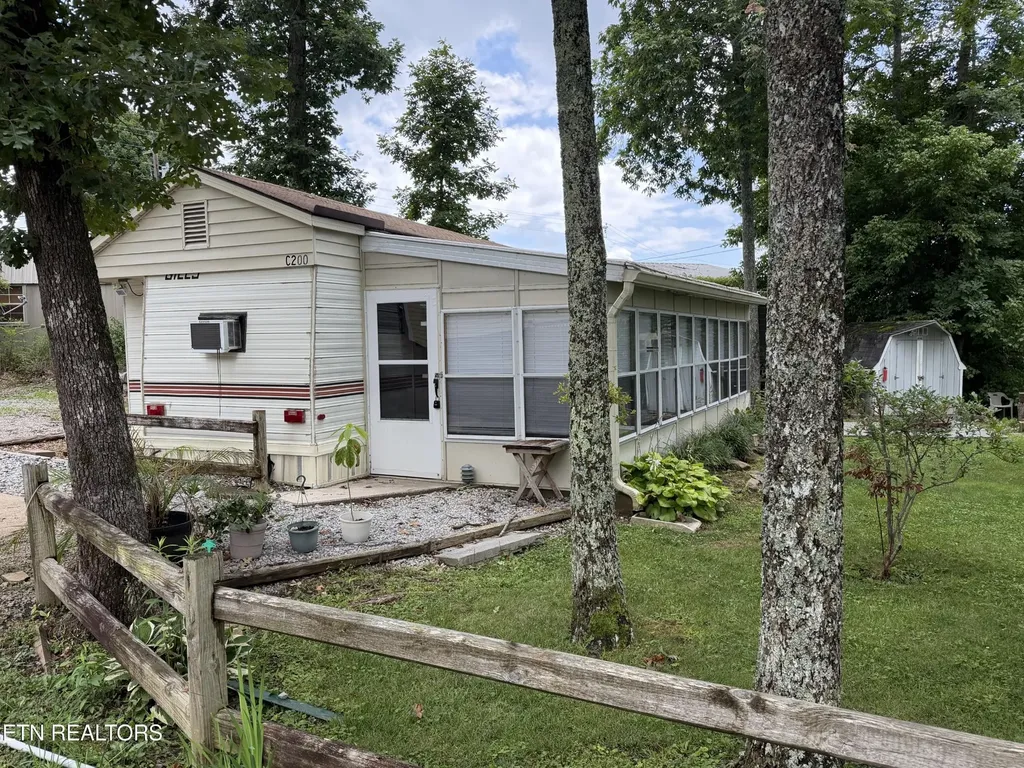 160 Apache Trail Crossville TN 38572
