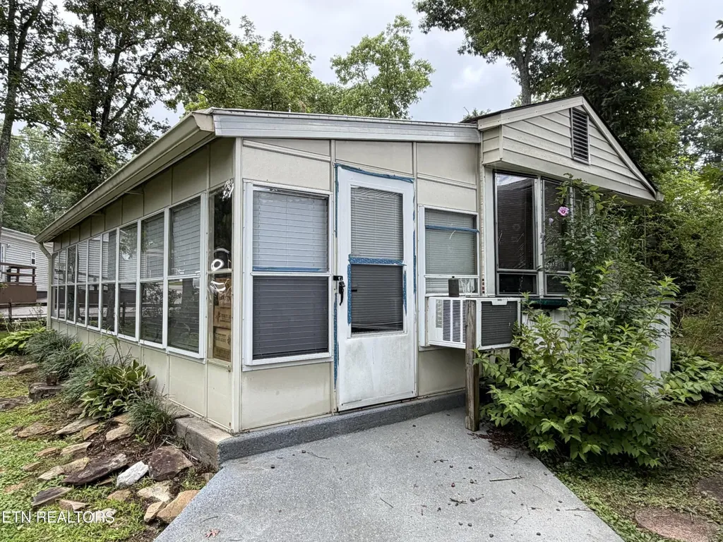 160 Apache Trail Crossville TN 38572