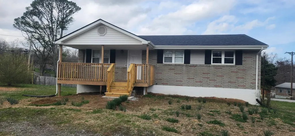 2031 Lintwood Drive Clarksville TN 37042