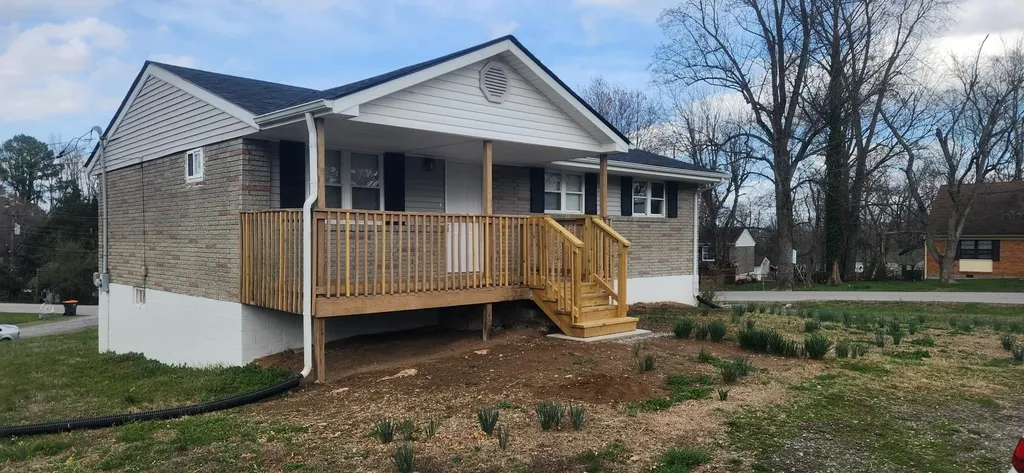 2031 Lintwood Drive Clarksville TN 37042