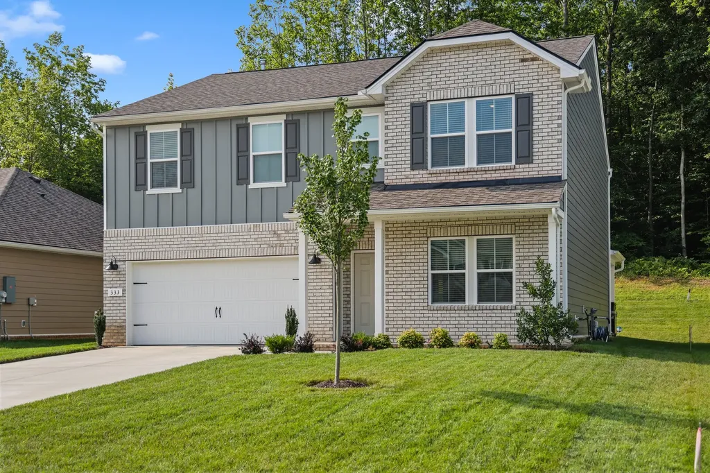 333 Brook Avenue White House TN 37188
