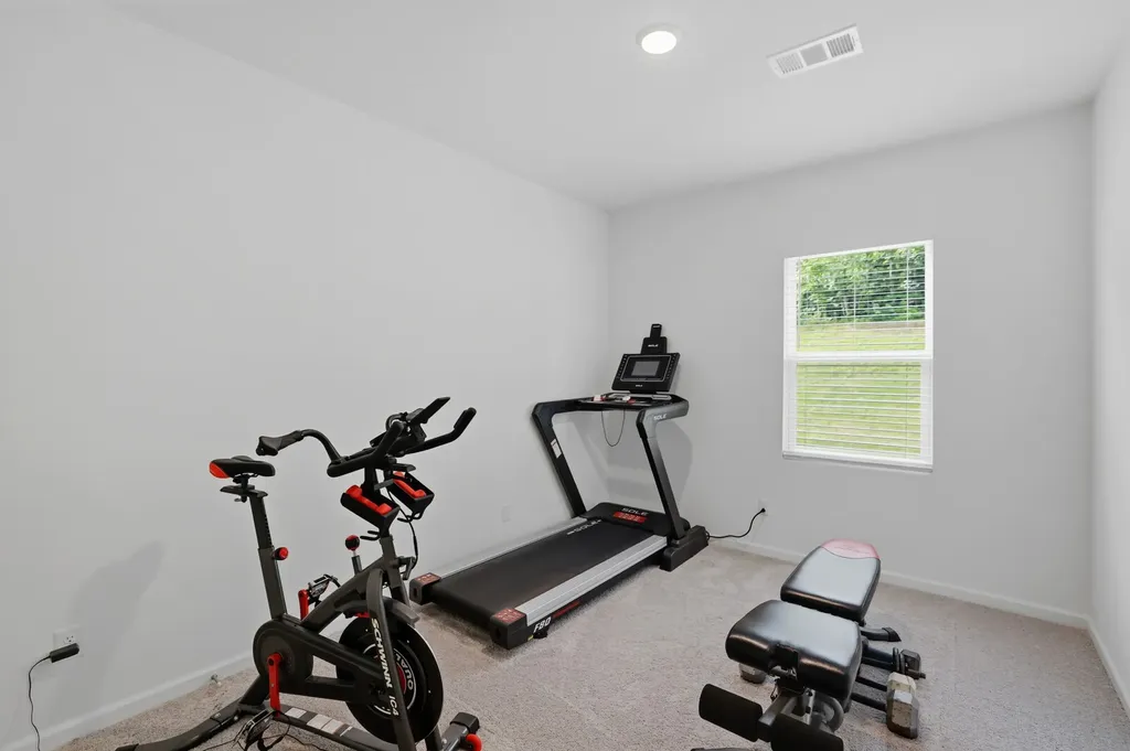333 Brook Avenue White House TN 37188