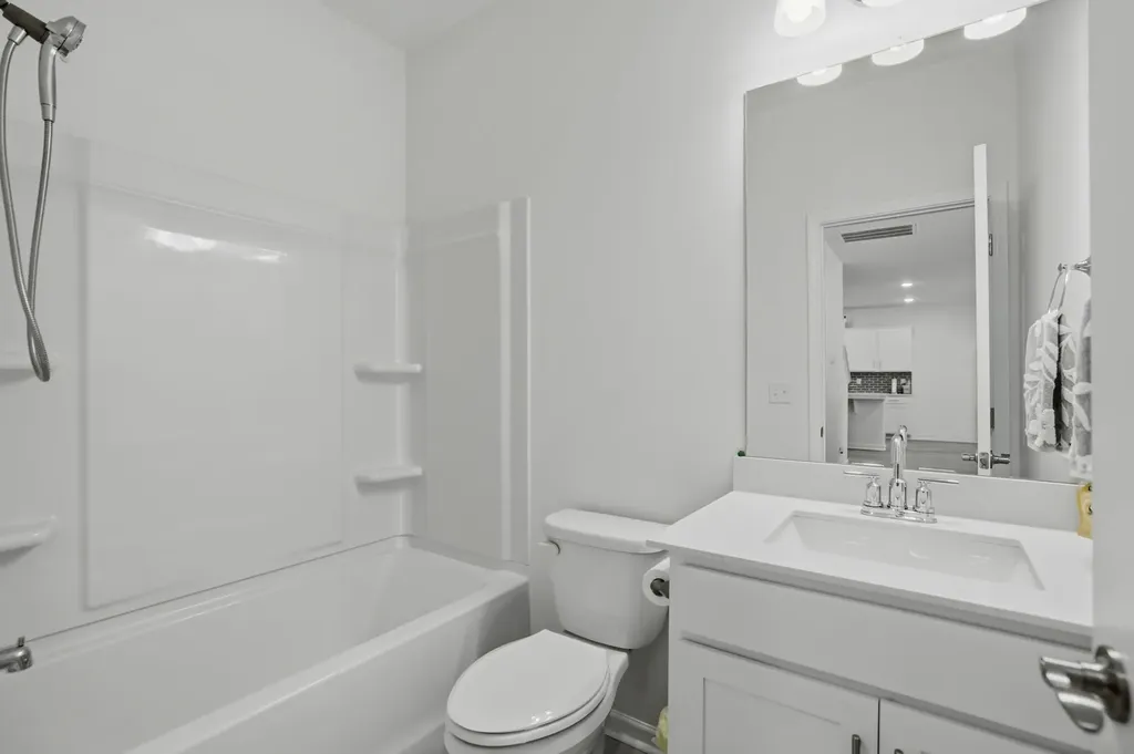 333 Brook Avenue White House TN 37188
