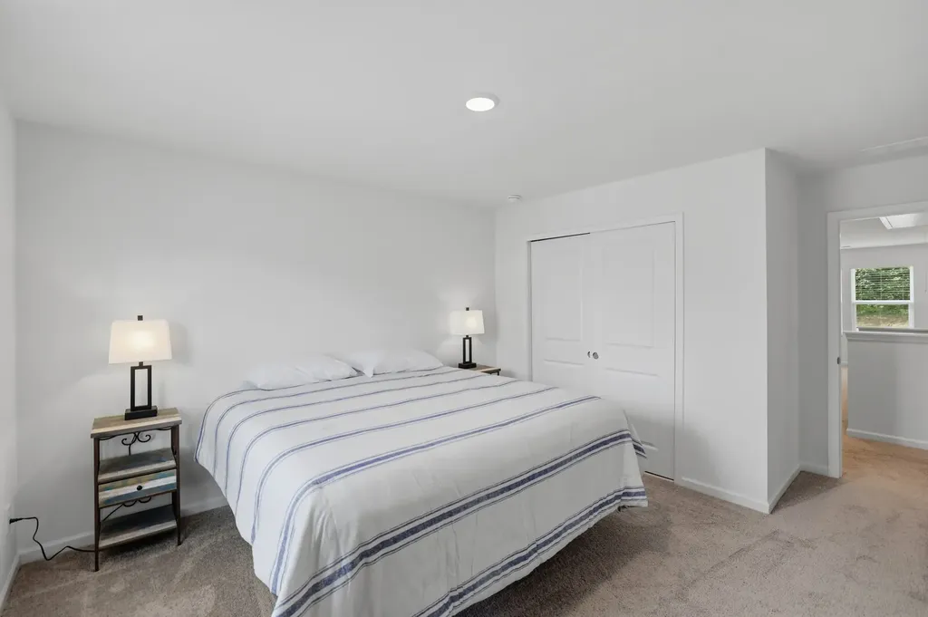 333 Brook Avenue White House TN 37188