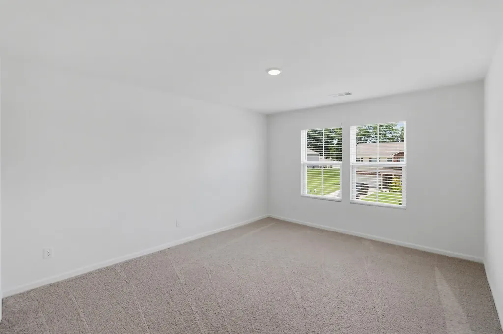 333 Brook Avenue White House TN 37188