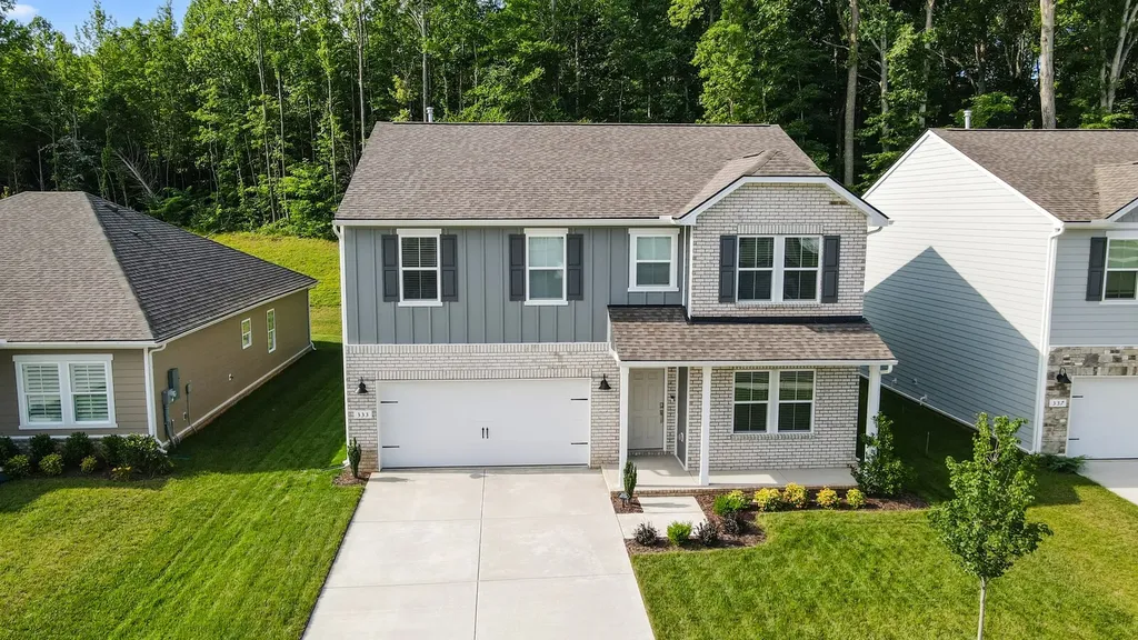 333 Brook Avenue White House TN 37188