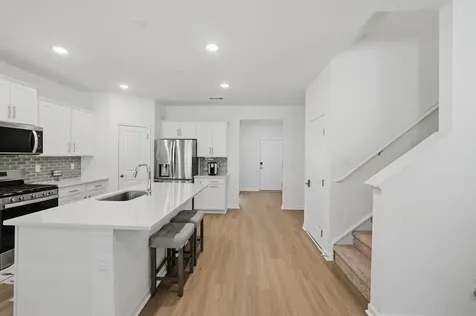 333 Brook Avenue White House TN 37188