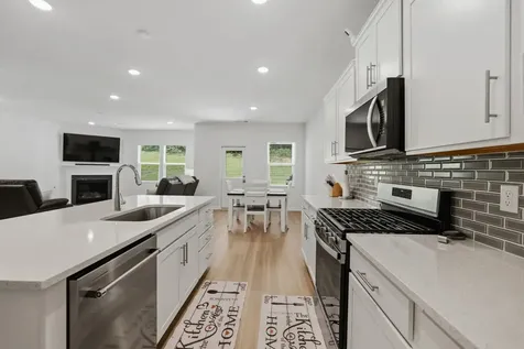 333 Brook Avenue White House TN 37188