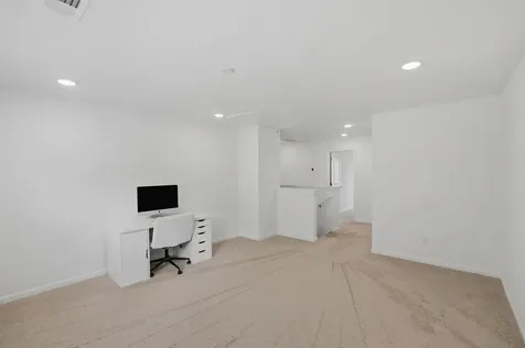 333 Brook Avenue White House TN 37188