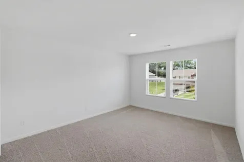 333 Brook Avenue White House TN 37188