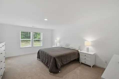 333 Brook Avenue White House TN 37188