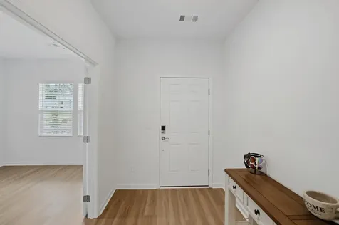 333 Brook Avenue White House TN 37188