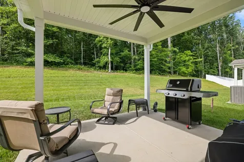 333 Brook Avenue White House TN 37188