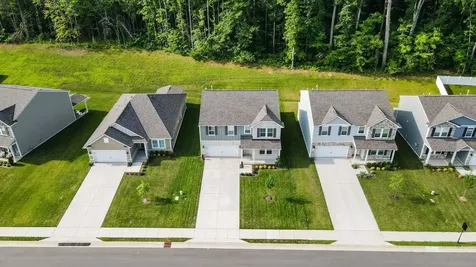 333 Brook Avenue White House TN 37188