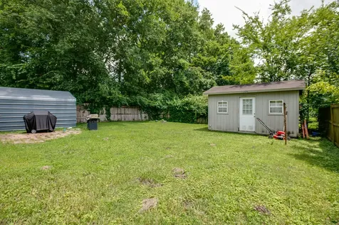 202 N Cherry Street Mount Pleasant TN 38474