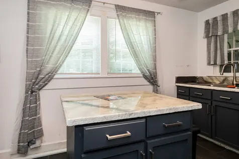 202 N Cherry Street Mount Pleasant TN 38474