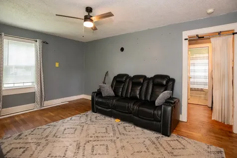 202 N Cherry Street Mount Pleasant TN 38474