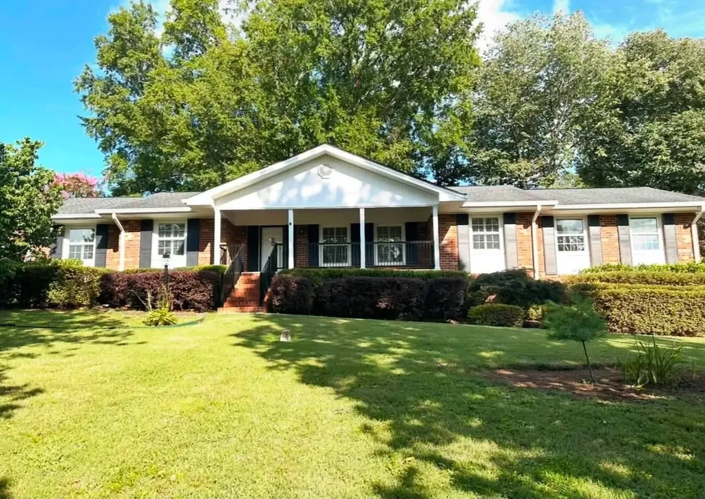 2220 Edgewater Drive, NW Cleveland TN 37311