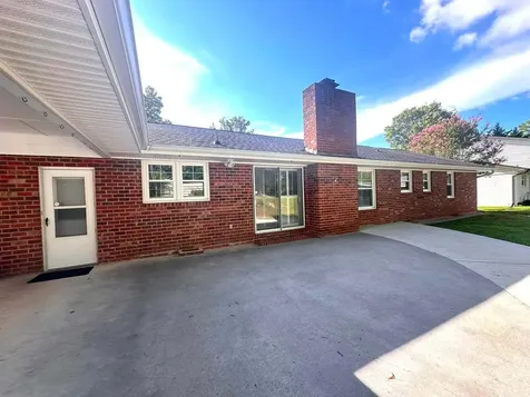 2220 Edgewater Drive, NW Cleveland TN 37311