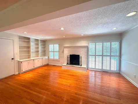 2220 Edgewater Drive, NW Cleveland TN 37311
