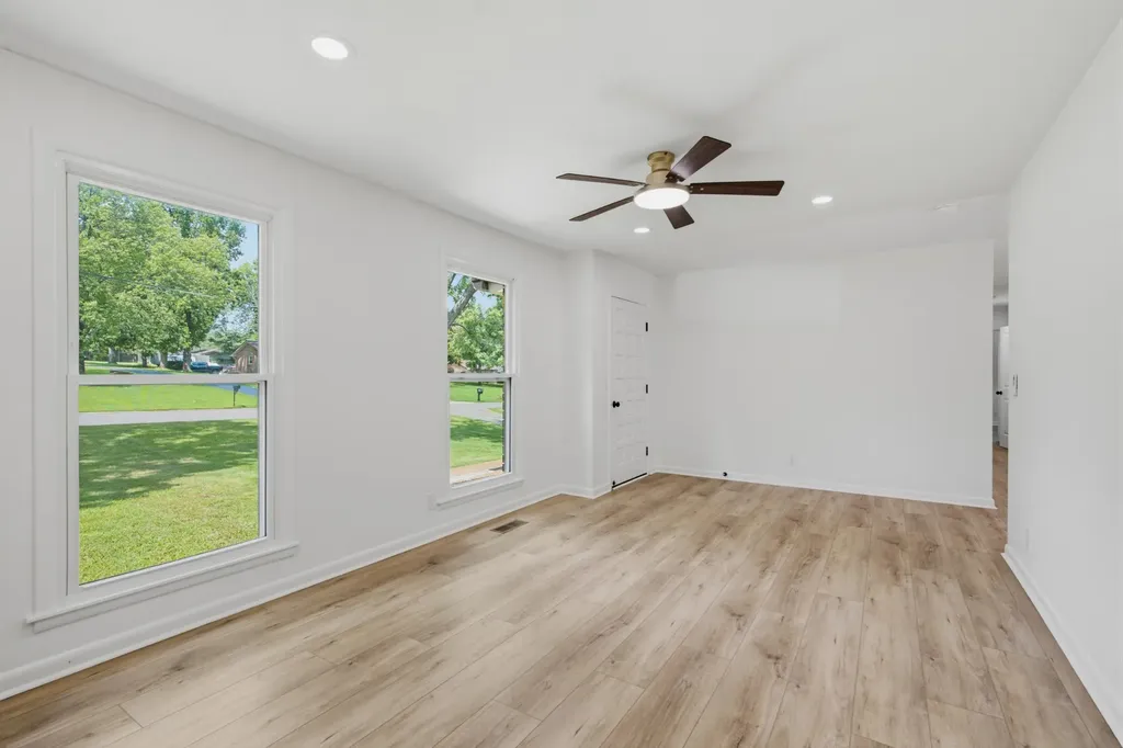 1025 Woodmont Drive Gallatin TN 37066
