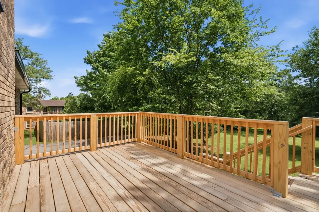 1025 Woodmont Drive Gallatin TN 37066