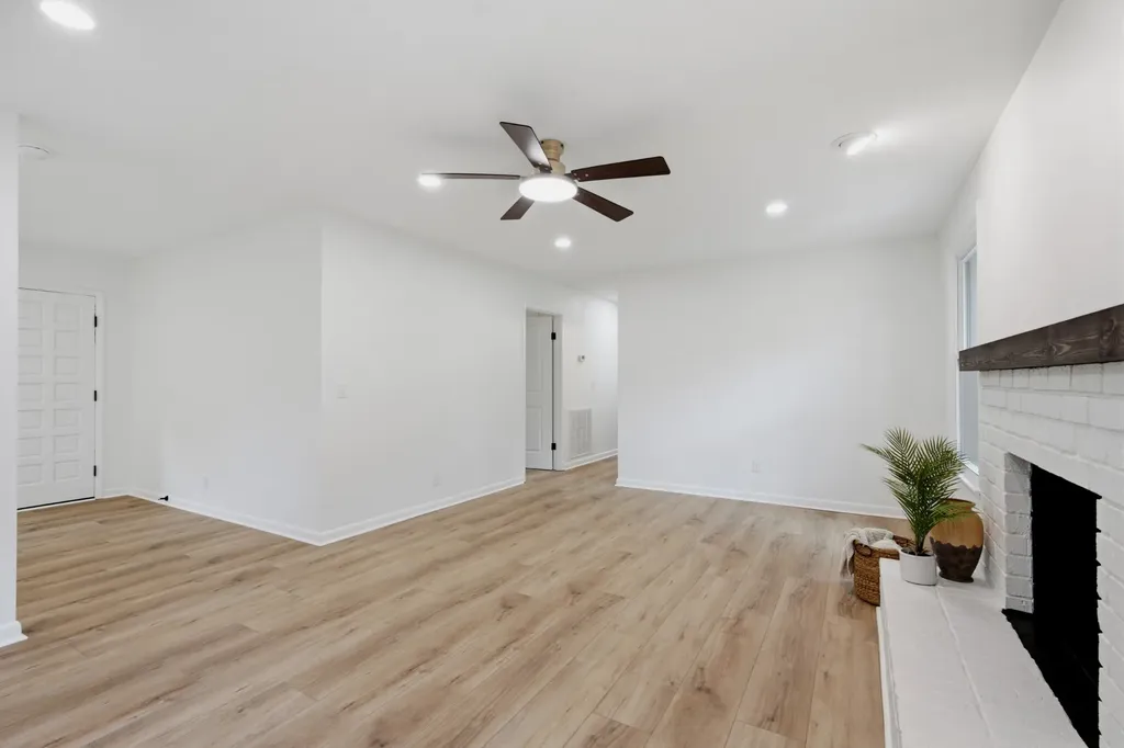1025 Woodmont Drive Gallatin TN 37066