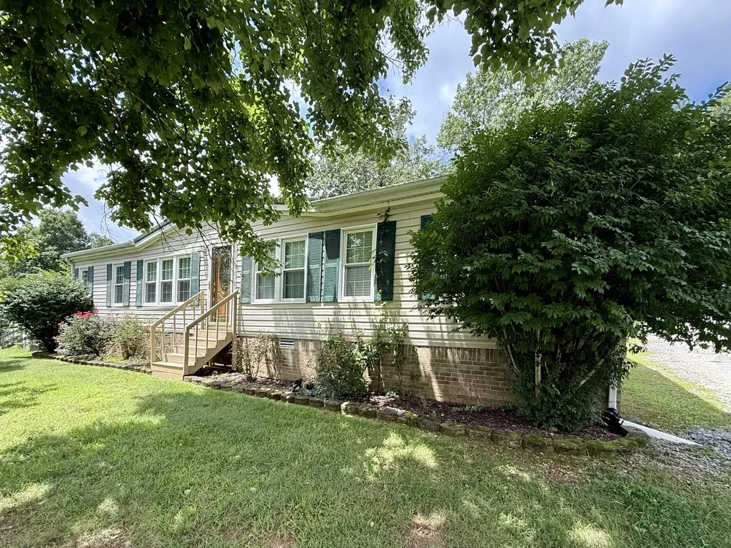10019 Carlas Cove Lyles TN 37098
