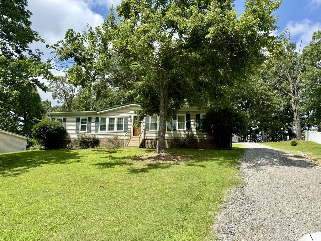 10019 Carlas Cove Lyles TN 37098