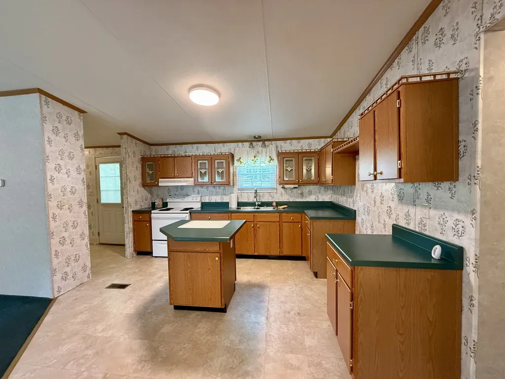 10019 Carlas Cove Lyles TN 37098