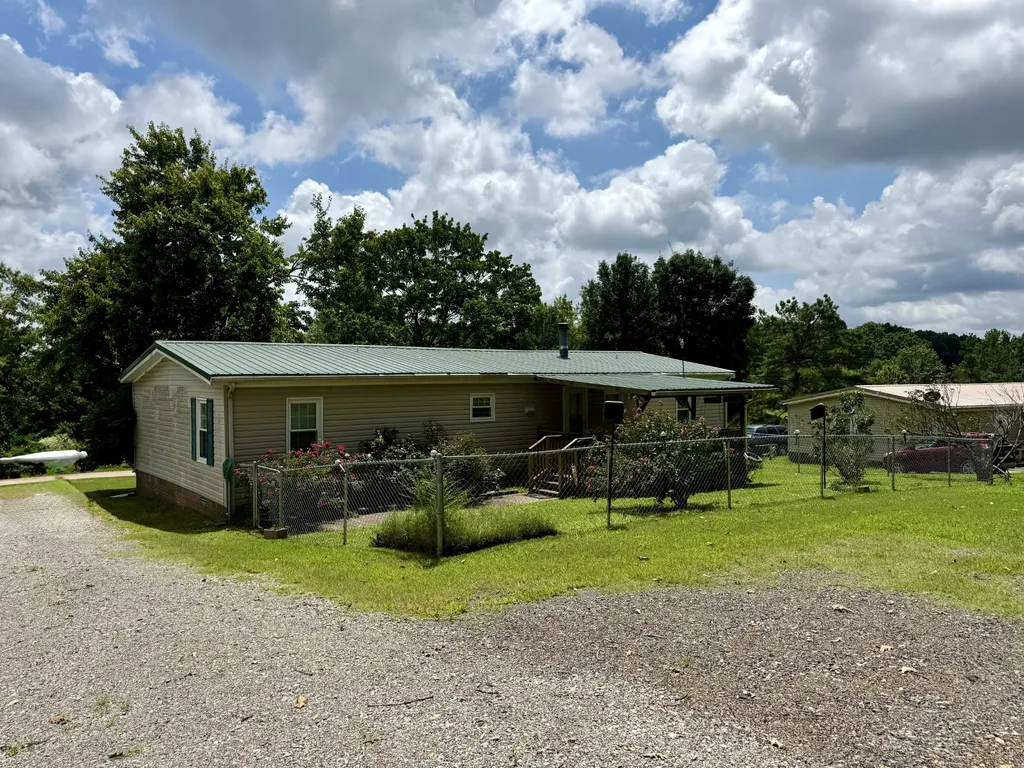 10019 Carlas Cove Lyles TN 37098