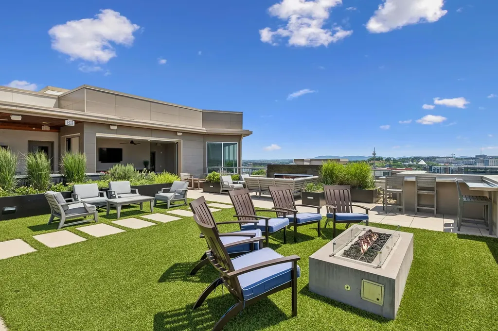 20 Rutledge Street Nashville TN 37210