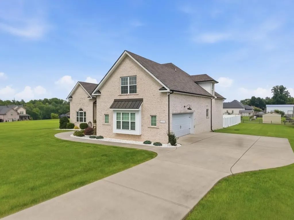 351 Drivers Lane Gallatin TN 37066