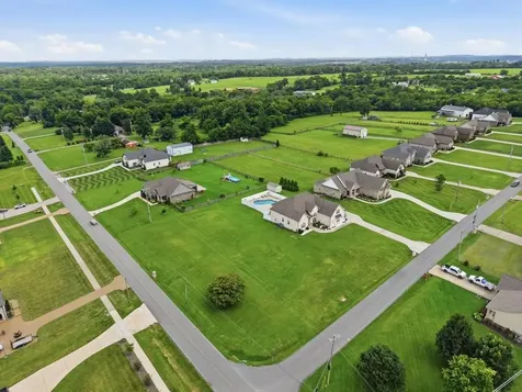351 Drivers Lane Gallatin TN 37066