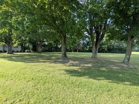1721 Pleasant Grove Road Westmoreland TN 37186