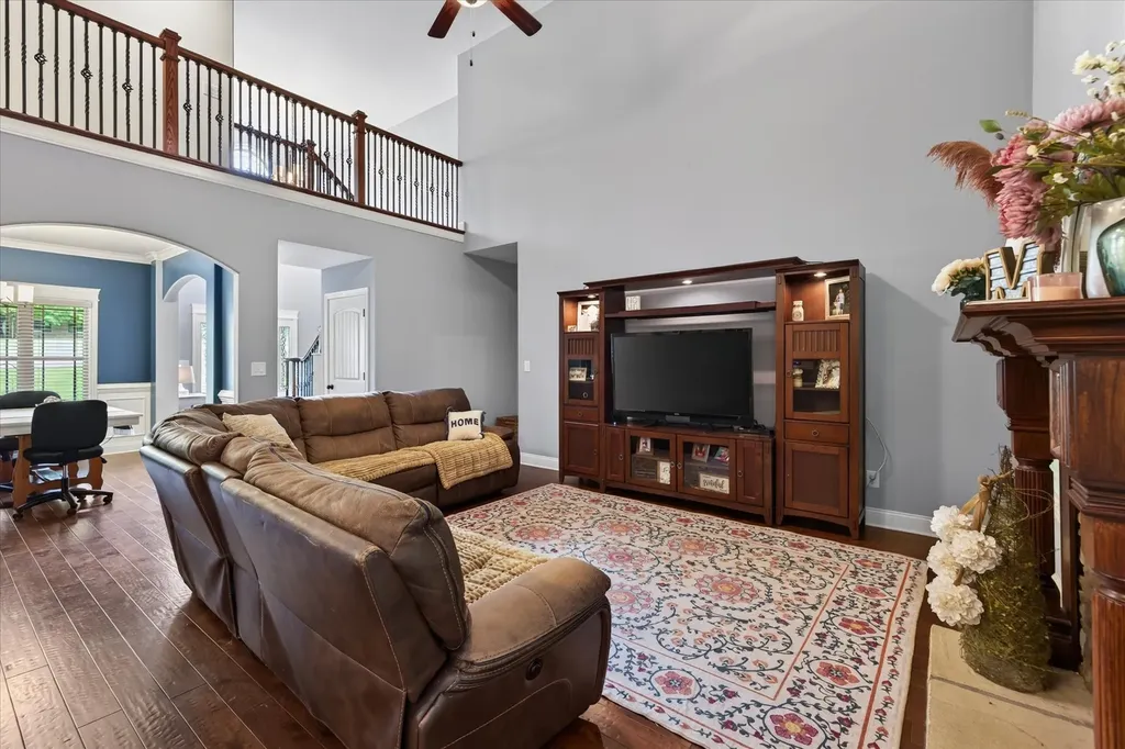 2380 Lock B Road, N Clarksville TN 37043