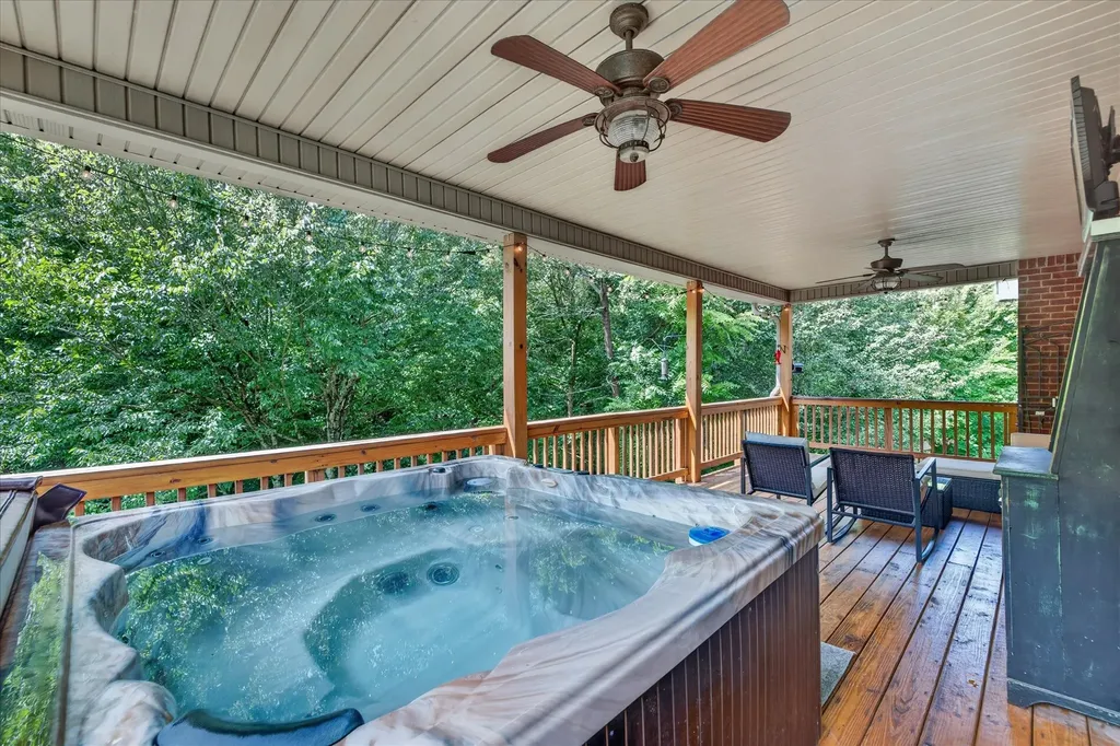 2380 Lock B Road, N Clarksville TN 37043