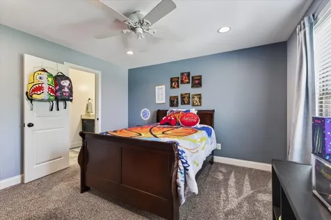 2380 Lock B Road, N Clarksville TN 37043