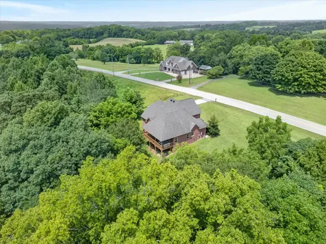 2380 Lock B Road, N Clarksville TN 37043