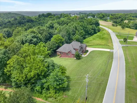 2380 Lock B Road, N Clarksville TN 37043