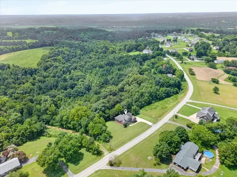2380 Lock B Road, N Clarksville TN 37043