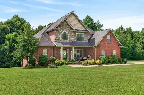 2380 Lock B Road, N Clarksville TN 37043