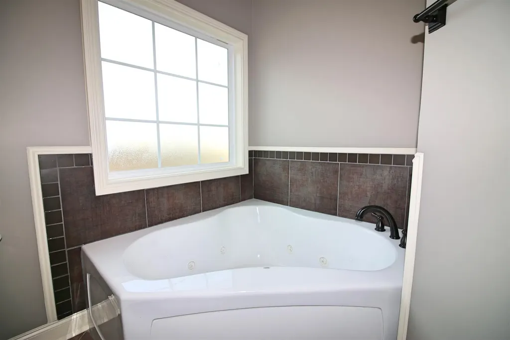 2279 Killington Drive Clarksville TN 37040
